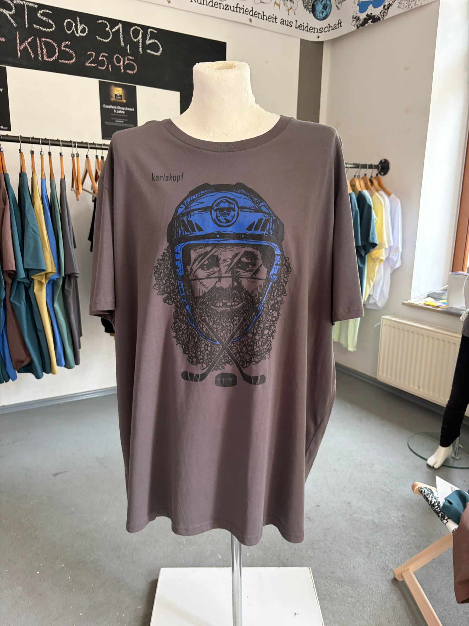 EISHOCKEYSPIELER - HERREN SHIRT 4XL
