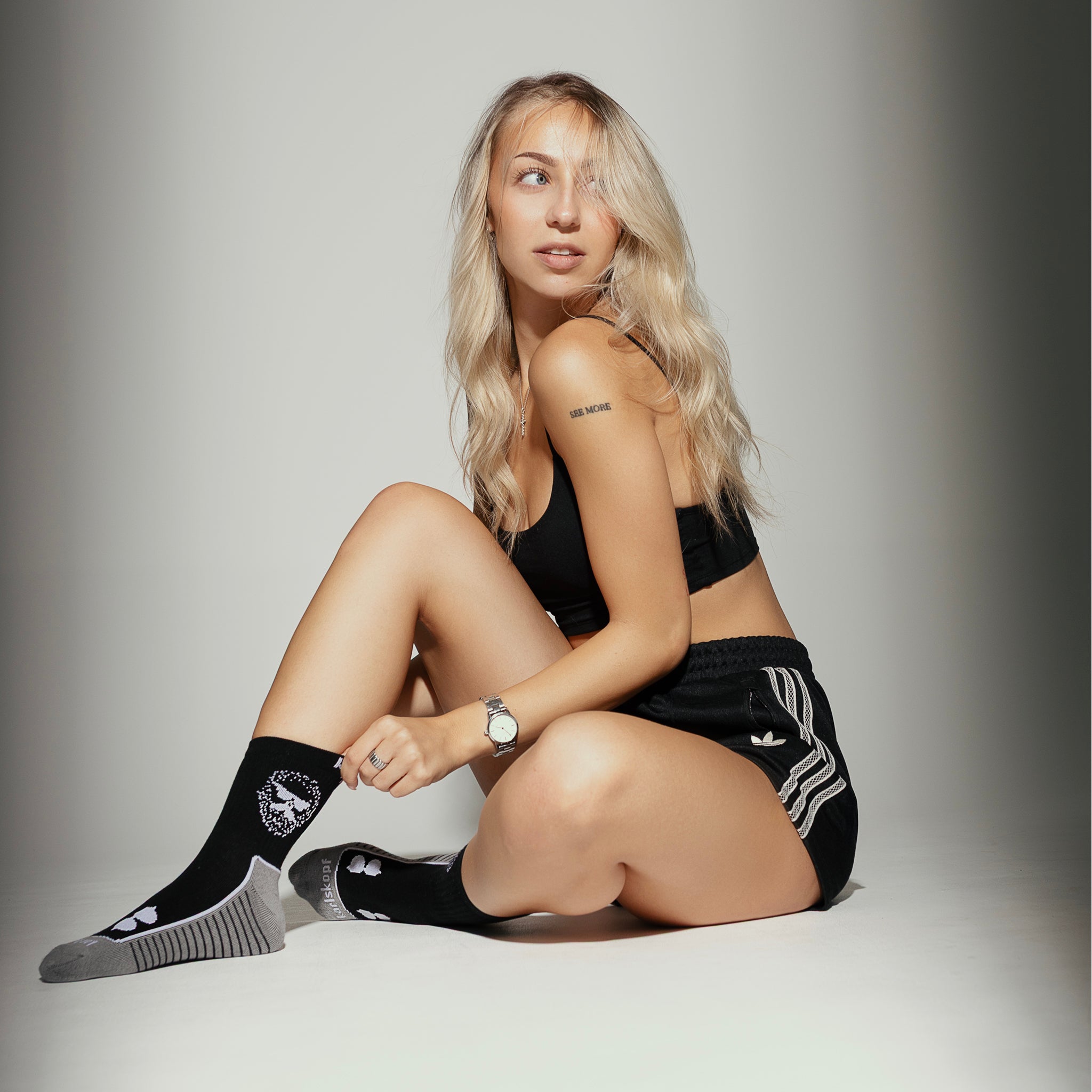 BASIC BLACK Socken aus Bio-Baumwolle